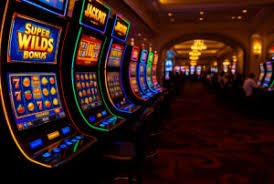 Live-dealer baccarat — dealer langsung, chat real-time, dan history kartu di setiap sesi. Studio live-dealer baccarat misterwin777 dengan dealer langsung dan statistik permainan real-time